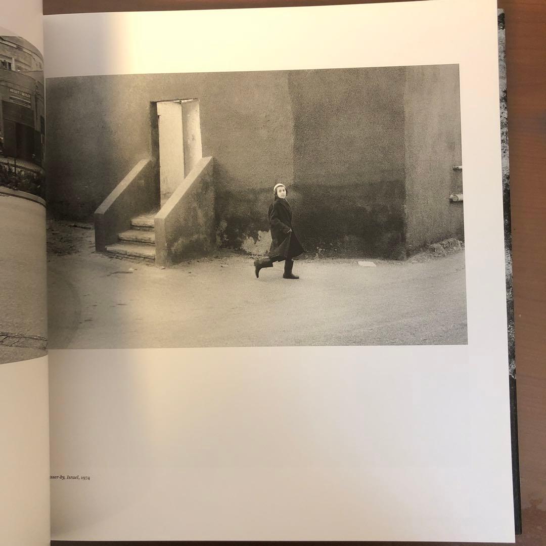 洋書 BALLENESQUE: Roger Ballen: Retrospective
