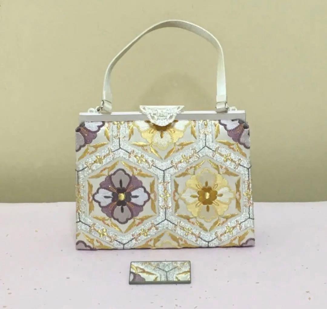 亀甲文様　華の刺繍　和装用バッグ　※両面ミラー付き