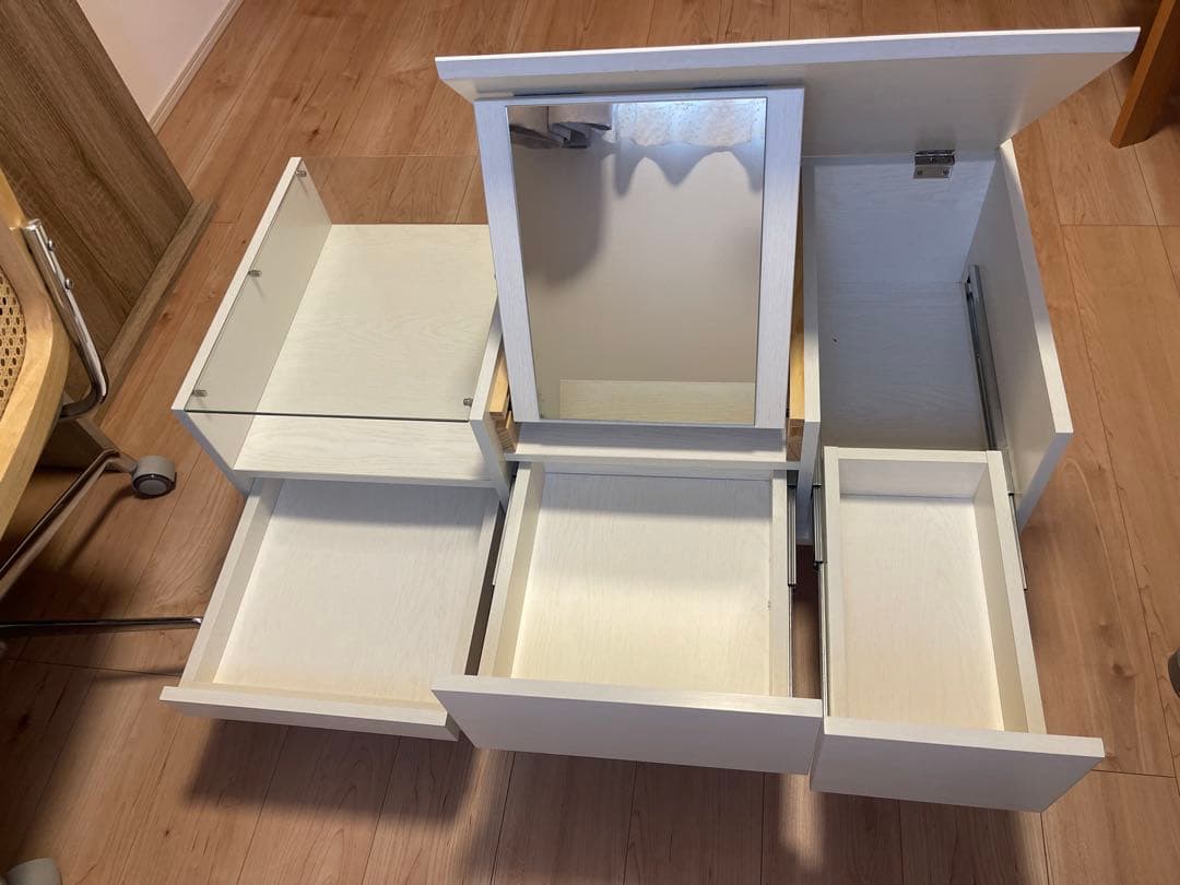 週末限定セール！！LOWYA ローテーブル引き出し・ミラー付き