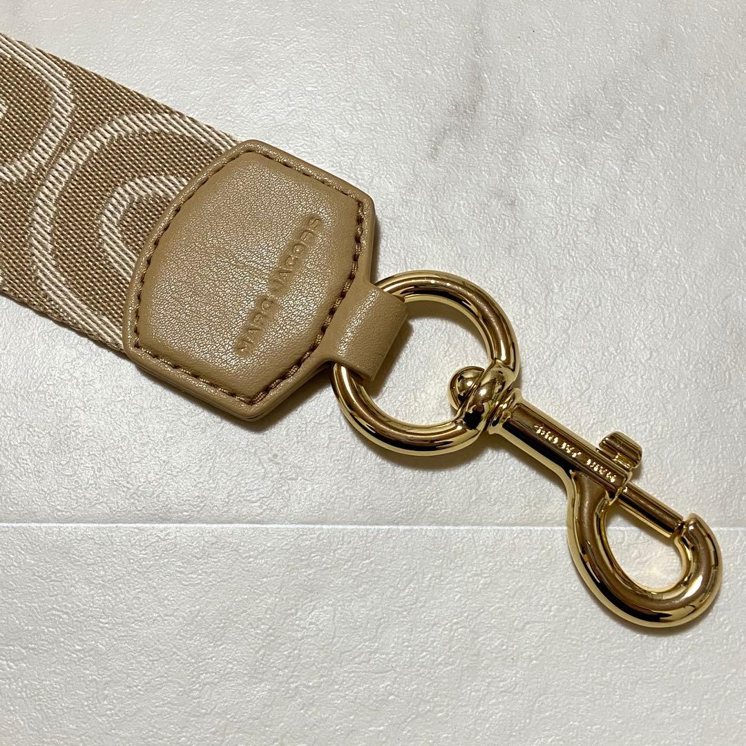 美品マークジェイコブ　MARC JACOBS ザ アウトライン ロゴ ストラップ