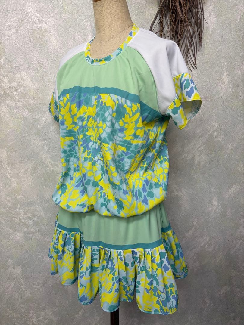 水色と黄色柄テニスウェア ワンピース