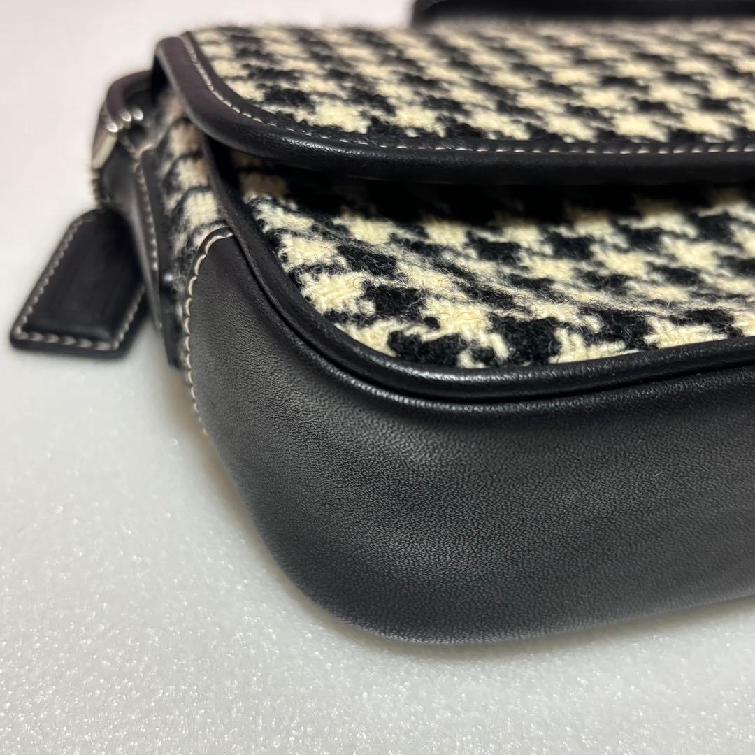 COACH オールドコーチ 白x黒 千鳥格子柄 ミニハンドバッグ肩掛け 8901