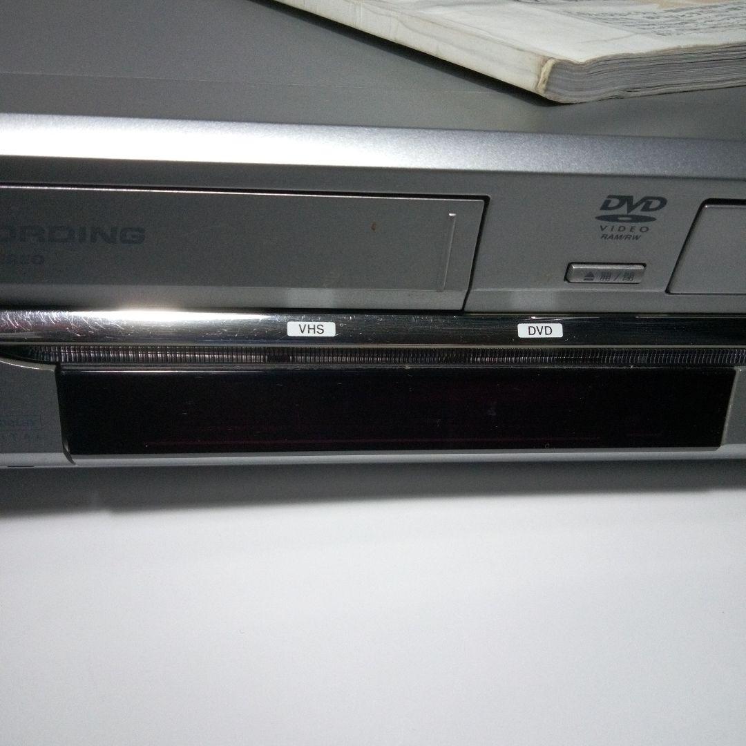 VHS.DVD一体型ビデオレコ-ダ-　[Victor]
