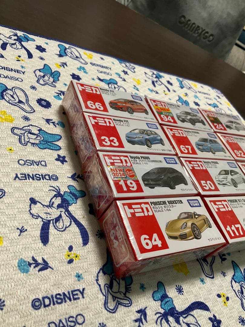 トミカ 未開封１２台セット