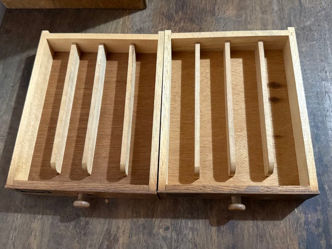 小ぶりな小引き出し 小物入れ 収納箱 古家具 古道具