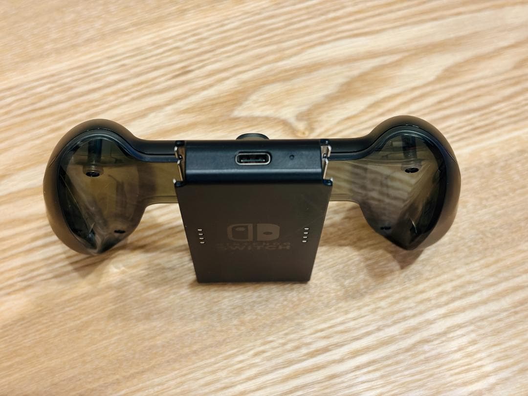 【新型】Nintendo Switch 本体 グレー＋Joy-Con充電グリップ