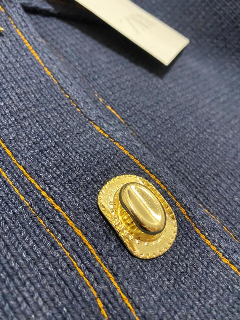 完売 ZARA コントラストボタン付きニットジャケット カーディガン L