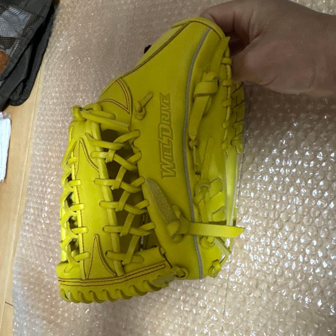 Mizuno Wild Drive 軟式グローブ イエロー