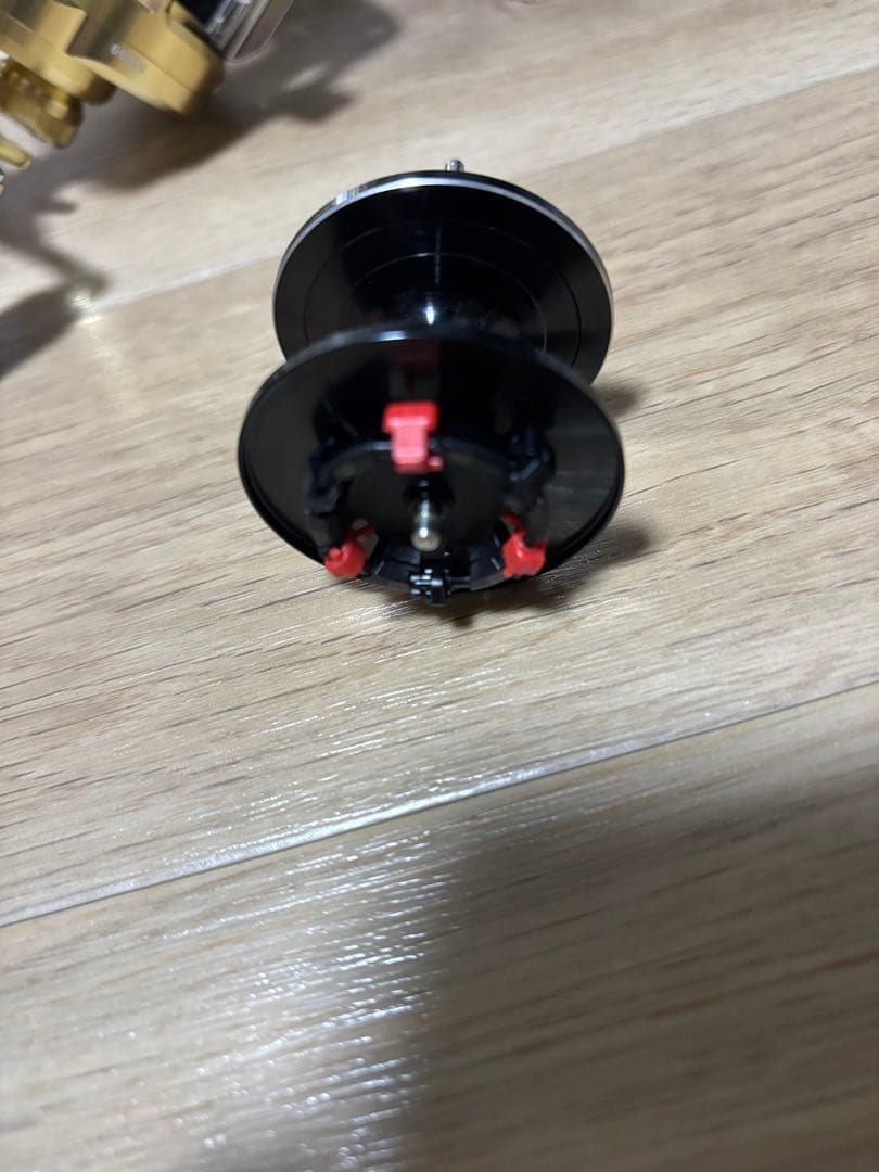 シマノ　15カルカッタコンクエスト300 右巻き