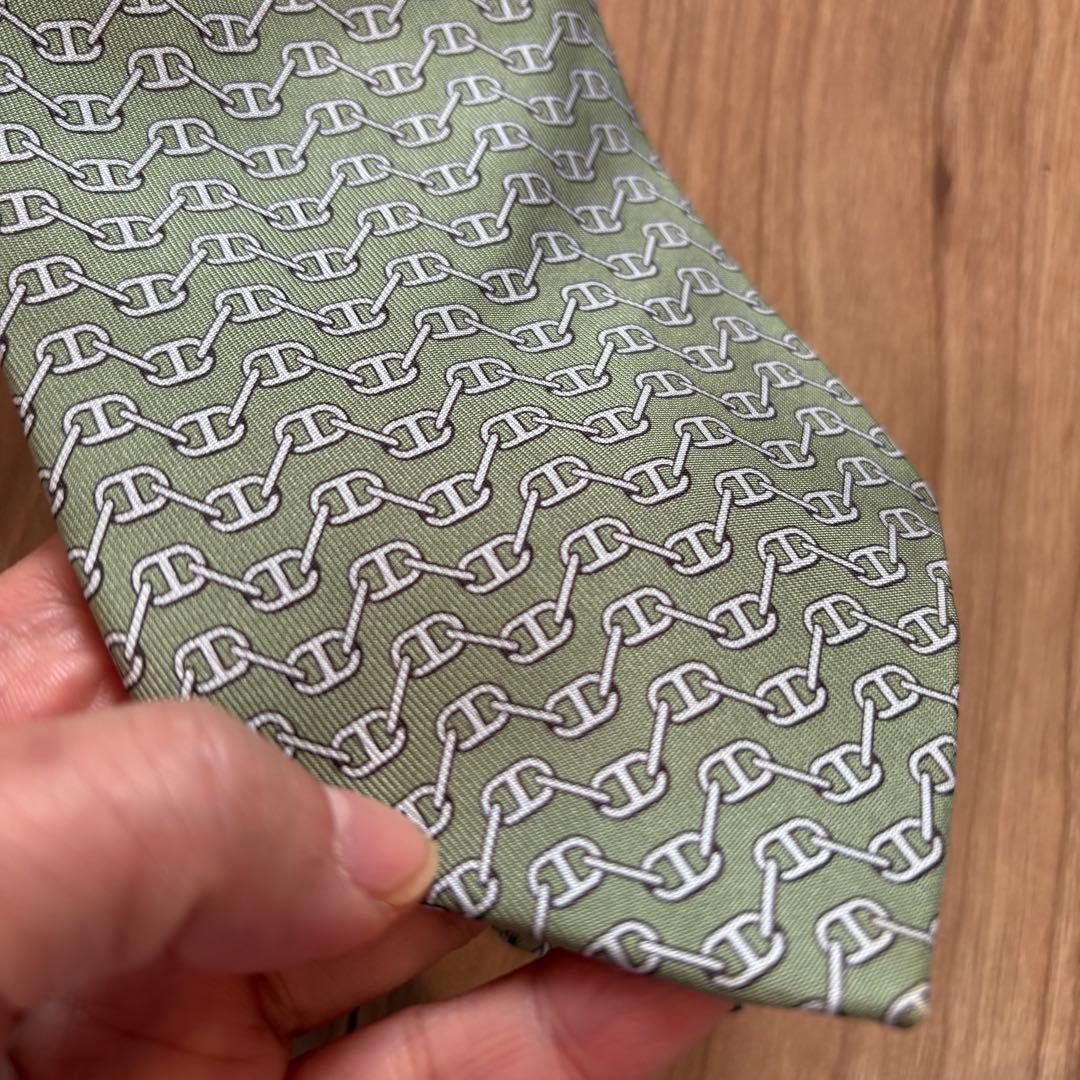 新品　未使用品　ネクタイ HERMES エルメス　グリーン　緑　シンプル