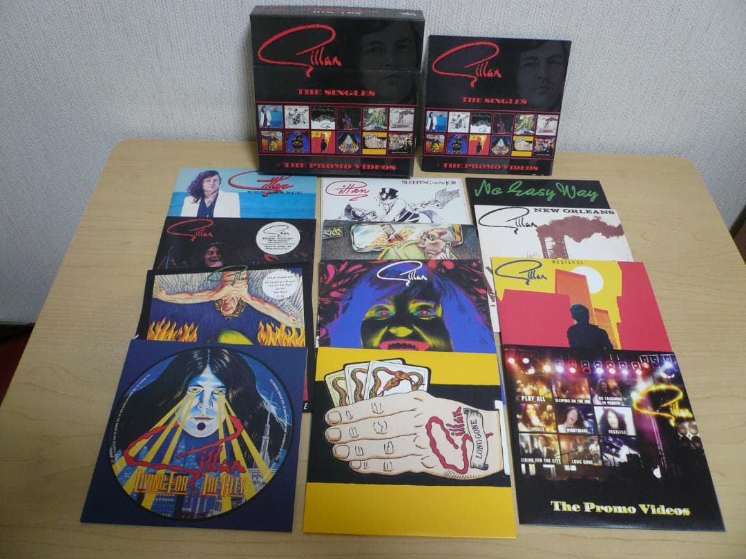 【紙ジャケ】GILLAN「THE SINGLES +P (11CDS+DVD）」