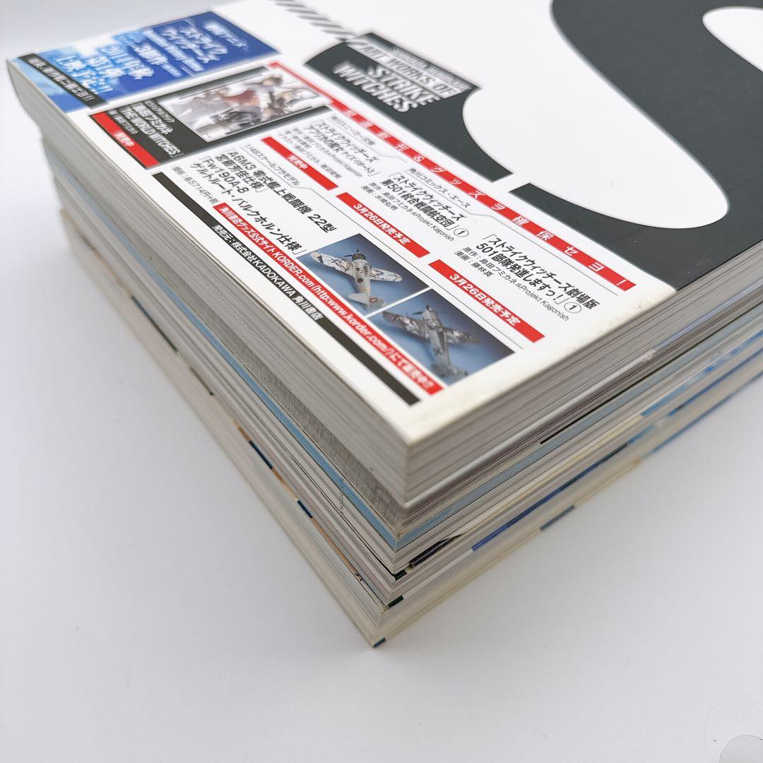 ストライクウィッチーズ 画集・公式ファンブック 5冊セット 島田フミカネ
