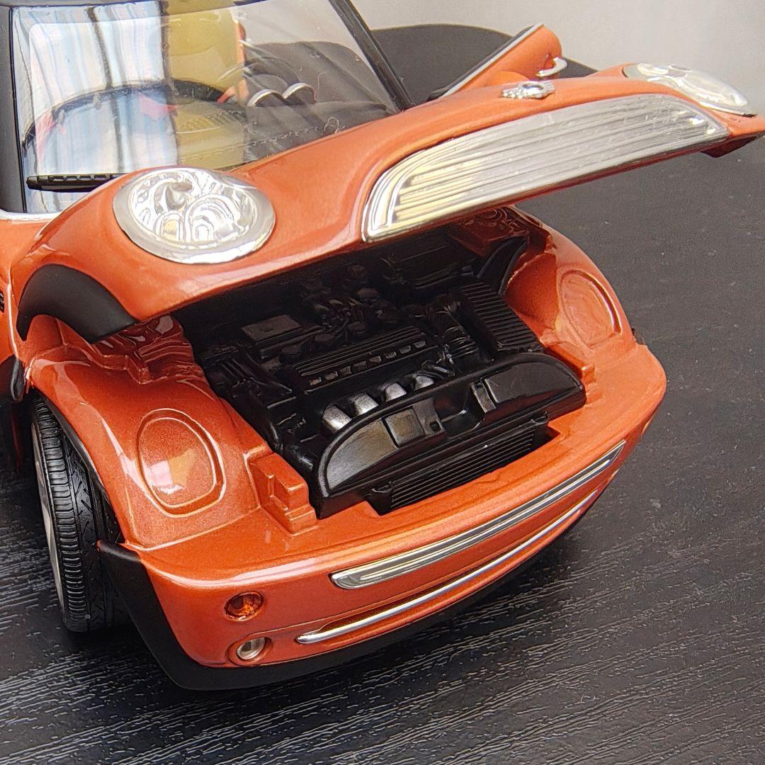 〈美品〉1/18 ミニクーパー MINI カブリオレ（ダイキャスト・ミニカー）