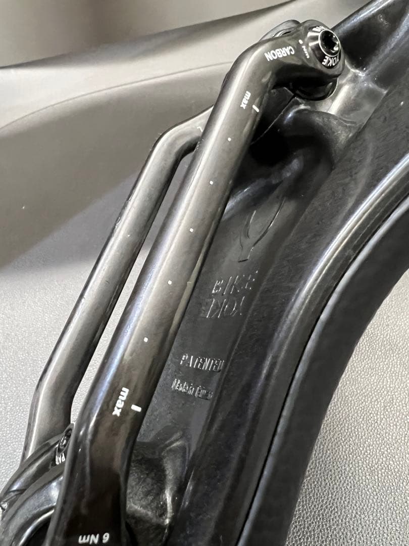 BIKE YOKE SAGMA 142mm カーボンレール　サドル　中古品