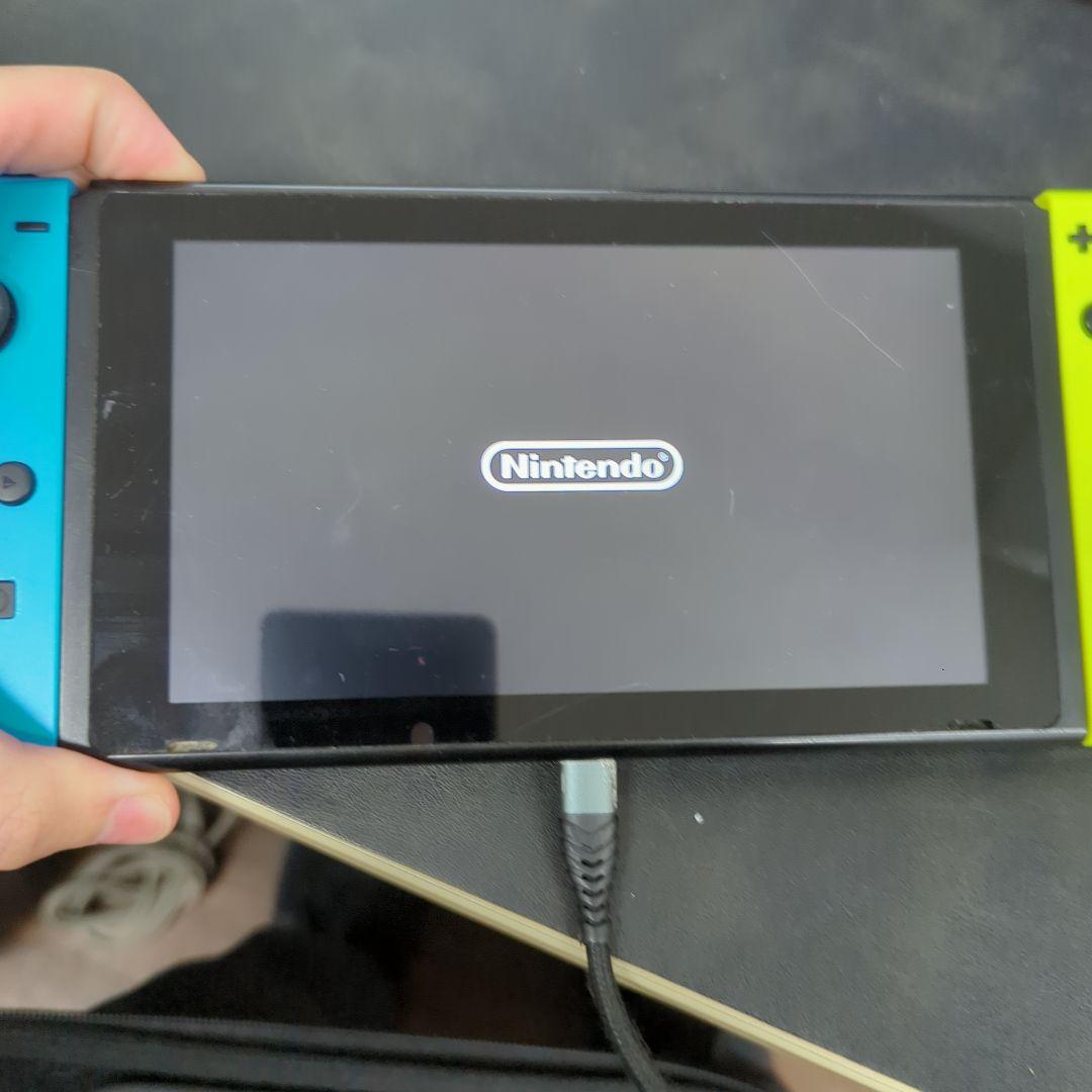 Nintendo Switch　ジャンク品　電源は入るだけ