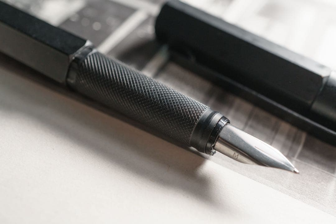 一*師様 rotring 600 万年筆 黒 M