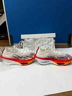★NIKE アルファーフライ3★　新品未使用