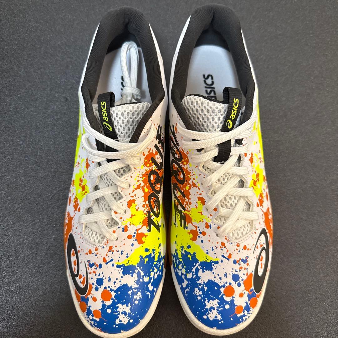 新品！アシックス asics トッキ TOQUE 8 フットサルシューズ
