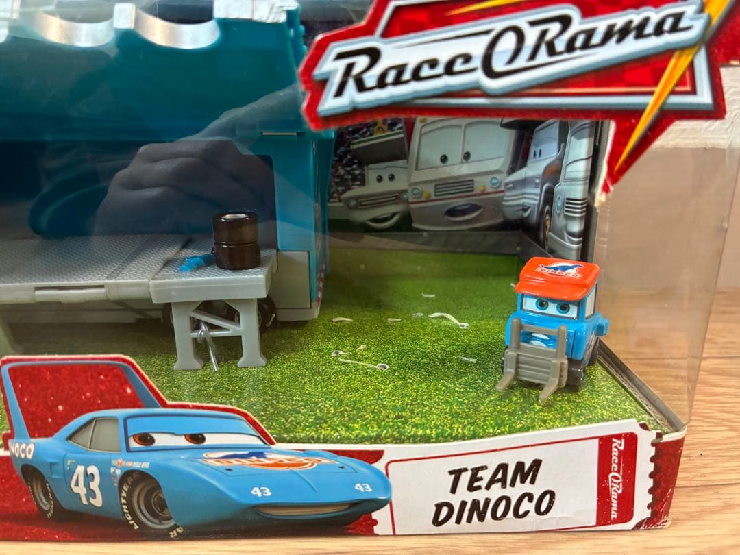 d*2様 Cars Race-O-Rama Team Dinocoセット