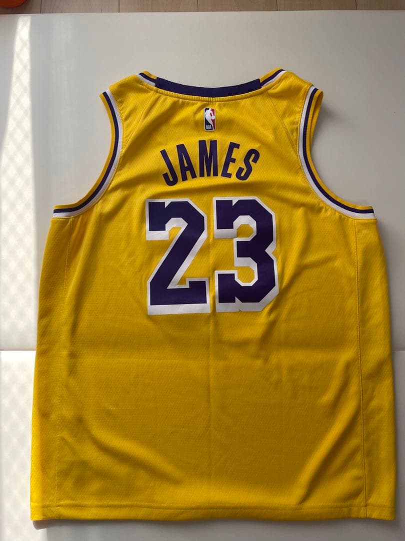 LAKERSレプリカユニフォーム　レブロンジェームス