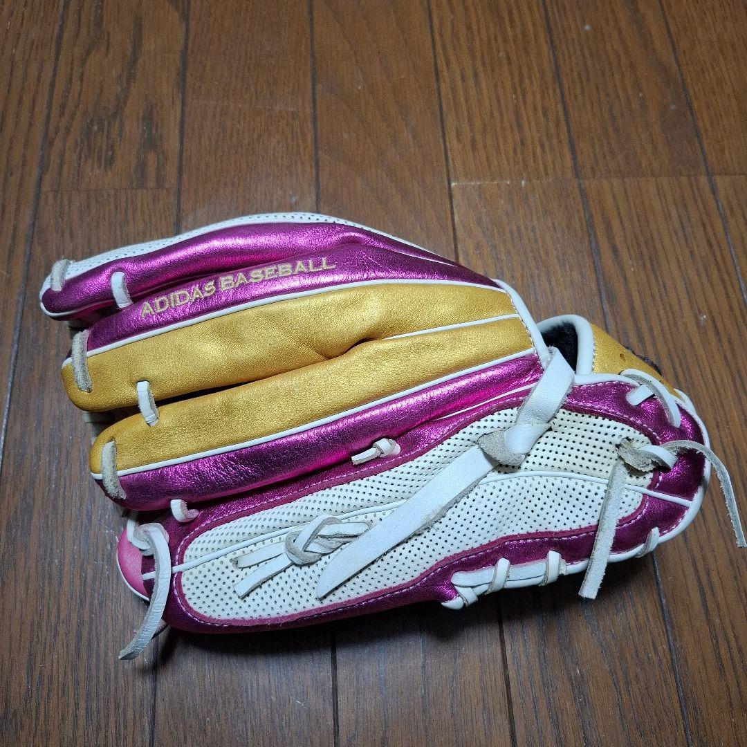 【激レア】アディダス 軟式グローブ　右投げ　メタリックピンク　ゴールド