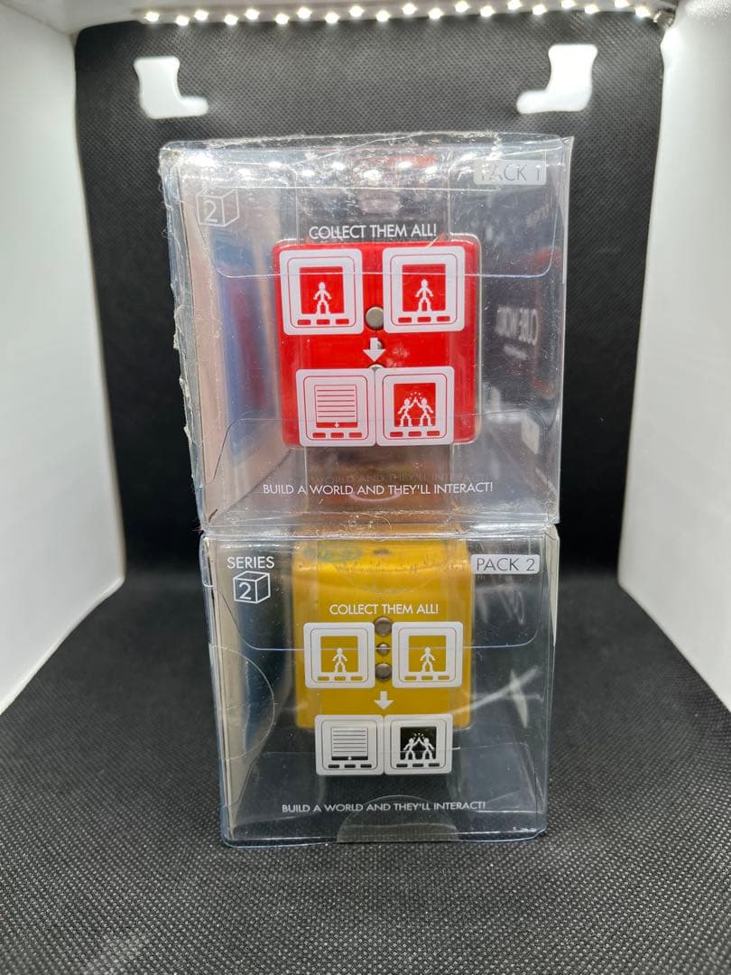 CUBE WORLD キューブワールド　バンダイ　たまごっち