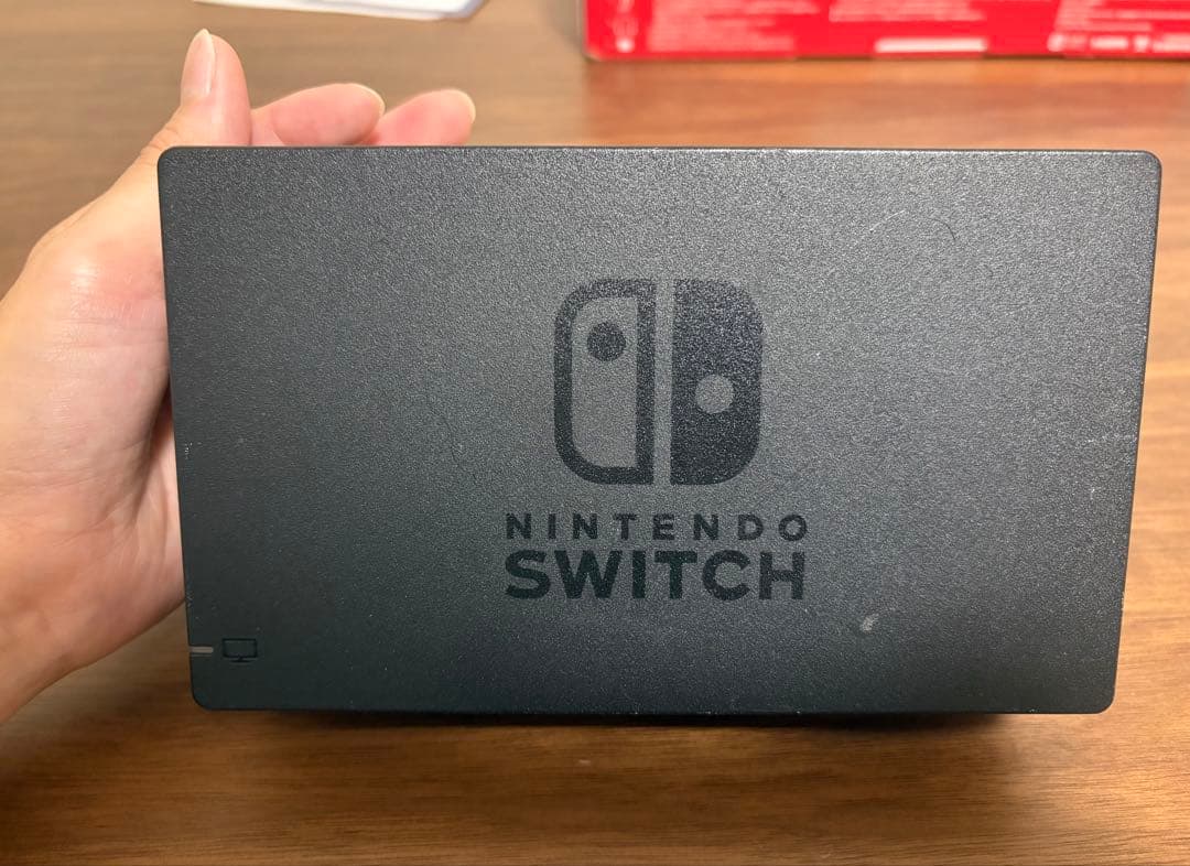 り*ん様 Nintendo Switch 本体　スイッチ　ジョイコントローラ付き
