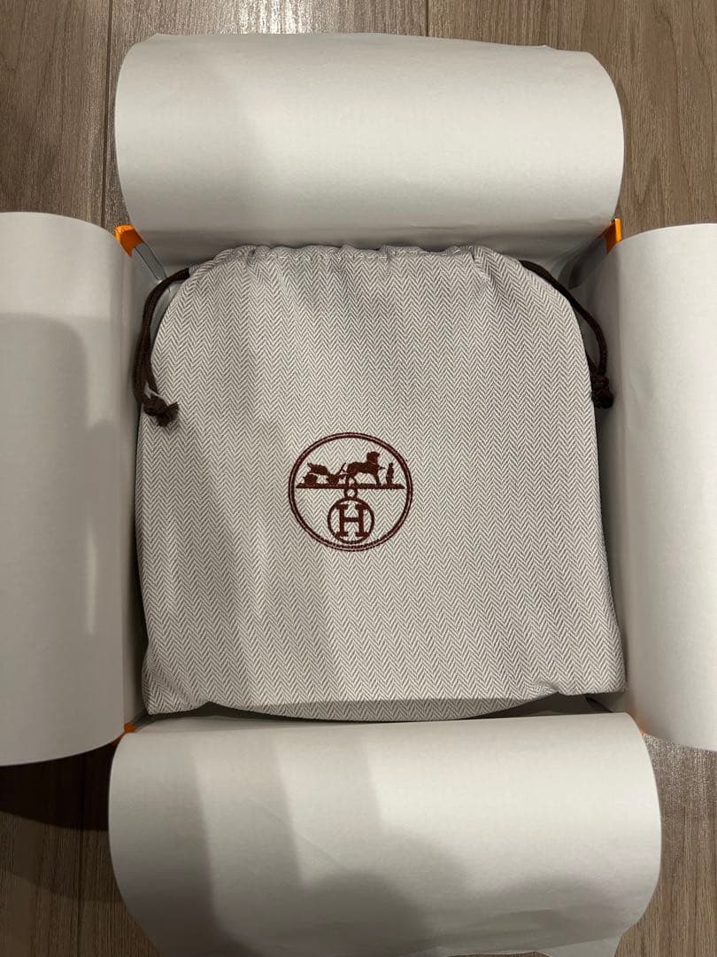 【未使用】HERMES エルメス　小物入れ