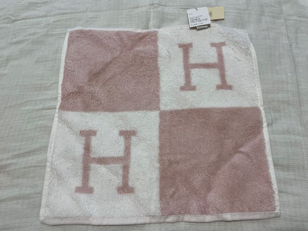 【新品、未使用】HERMES ハンドタオル アヴァロン カレタオルHロゴ