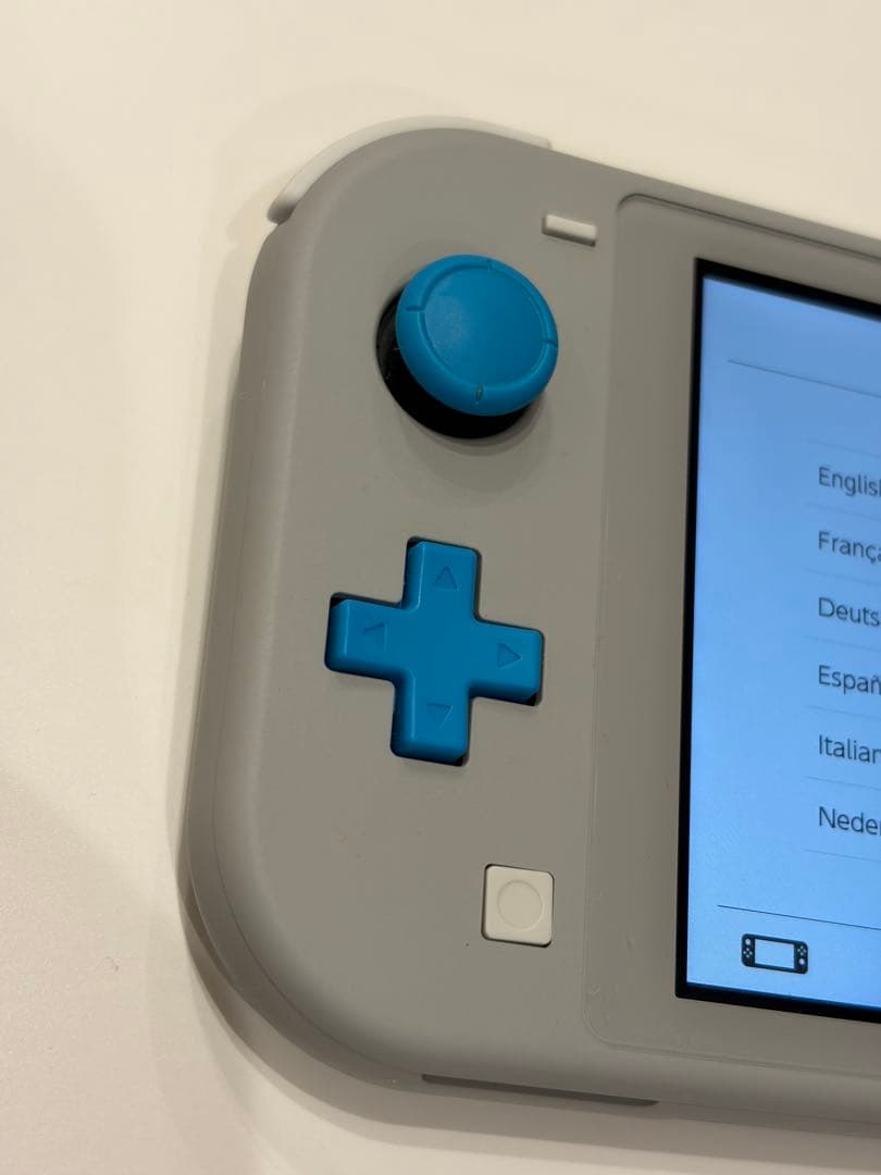 Nintendo Switch Lite ザシアン　ザマゼンタ　モデル