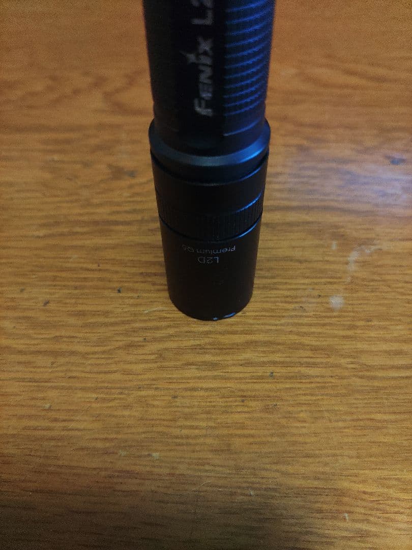 Fenix L2D ブラック 懐中電灯