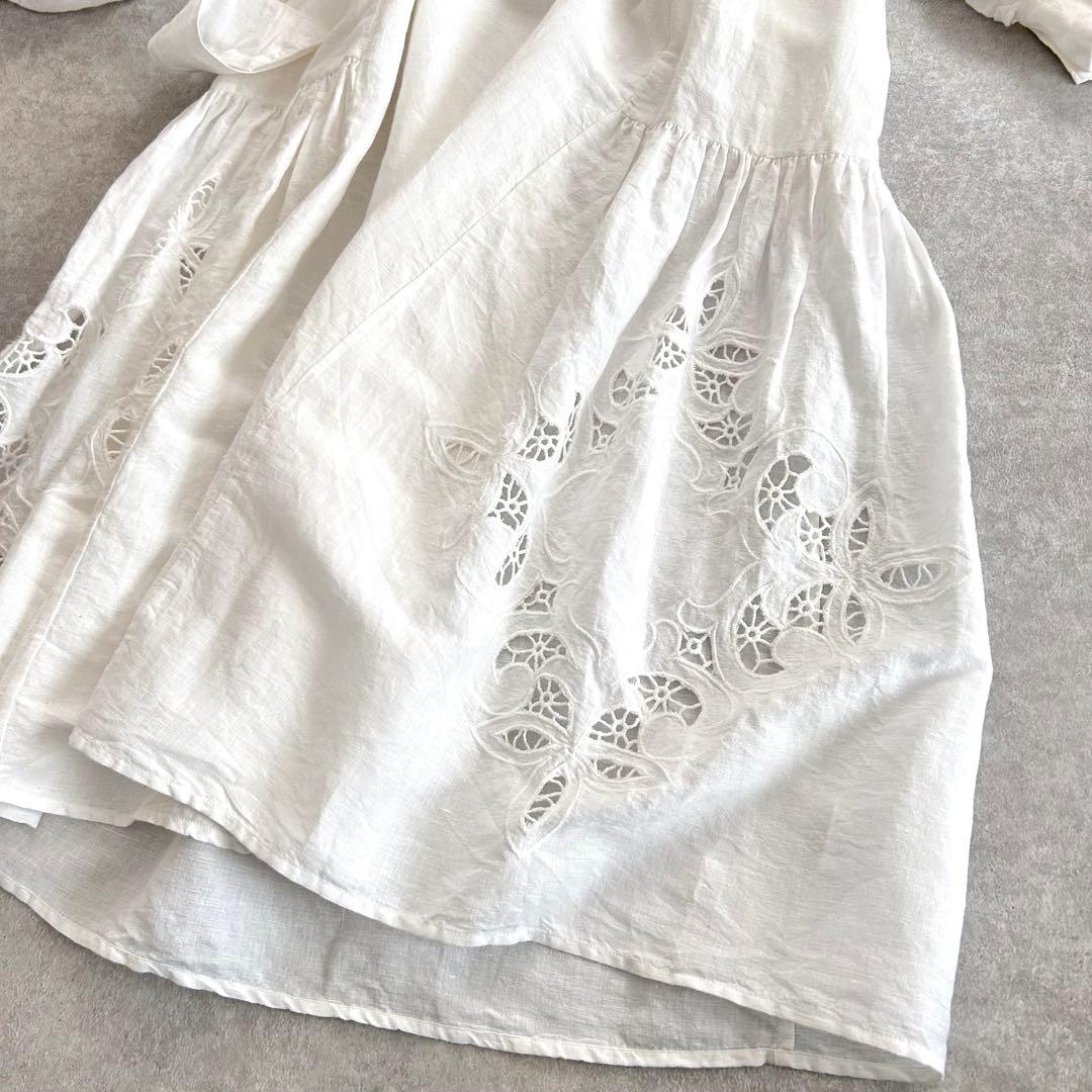 マーラカランコエ リネン混ギャザー刺繍ロングワンピース 白 ベルト付 ゆったり