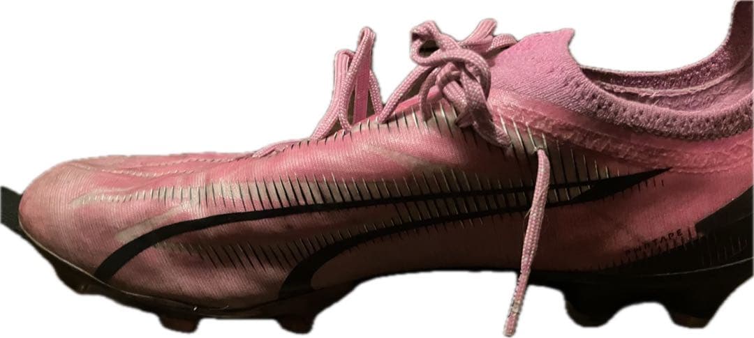 PUMA サッカーシューズ ピンク