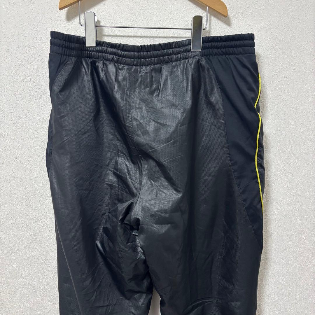 UMBRO アンブロ　中綿　ナイロンセットアップ　上下　レッド　L