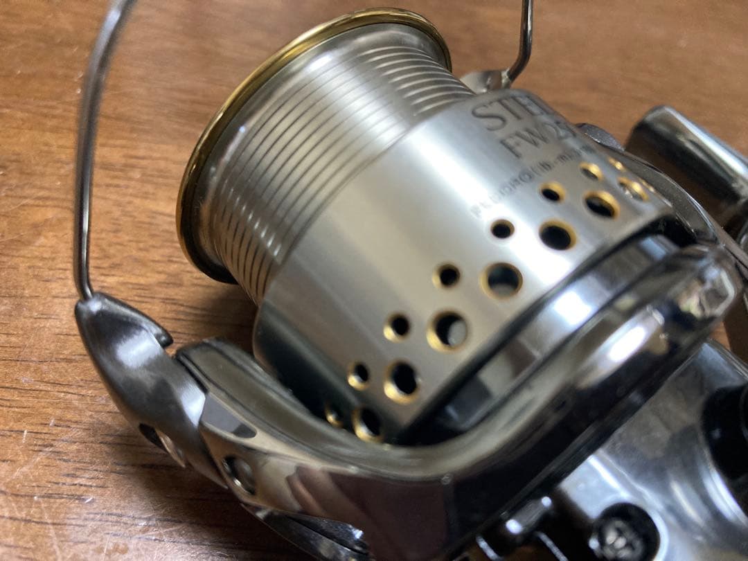 シマノ　01'ステラ FW2500S 箱•袋•付属品有り　ほぼデットストック