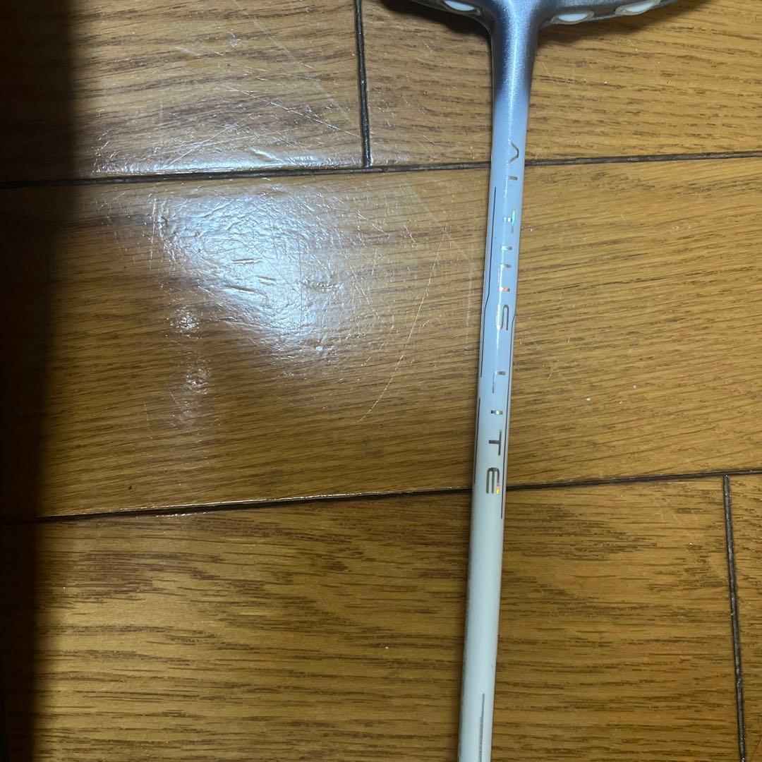 ま*ん様 バドミントンラケット