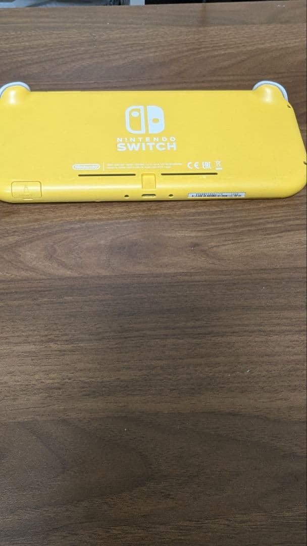 Nintendo Switch Lite イエロー 本体 動作OK　SDカード付