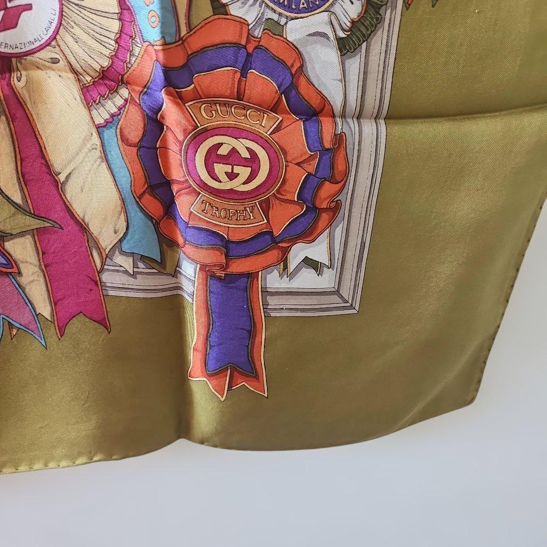【GUCCI 】グッチ 大判 シルクスカーフ 勲章 メダル柄