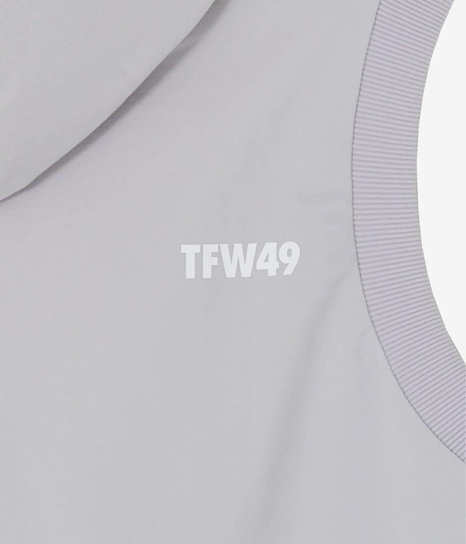 新品タグ付き⭐️2025FW新作⭐️フーディベスト⭐️ネイビー　ふーちゃん