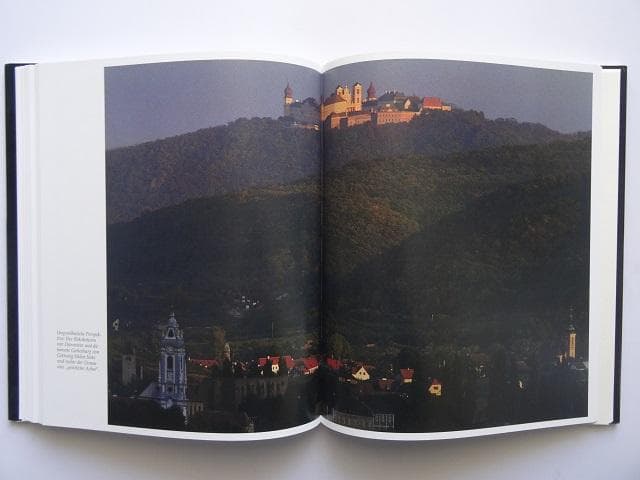 洋書◆ヴァッハウ写真集 本 オーストリア 風景 景色 建物 自然