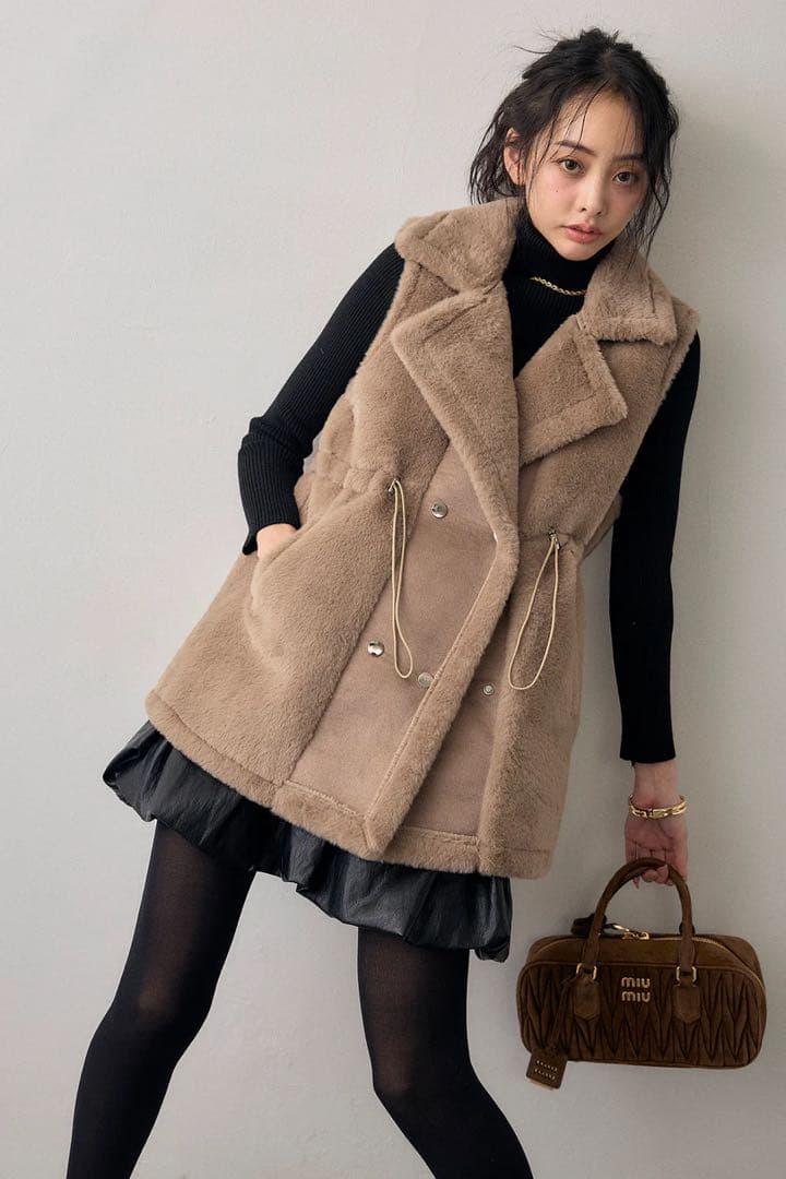 新品　VERITE テディボアウエストドロストベスト ベージュ