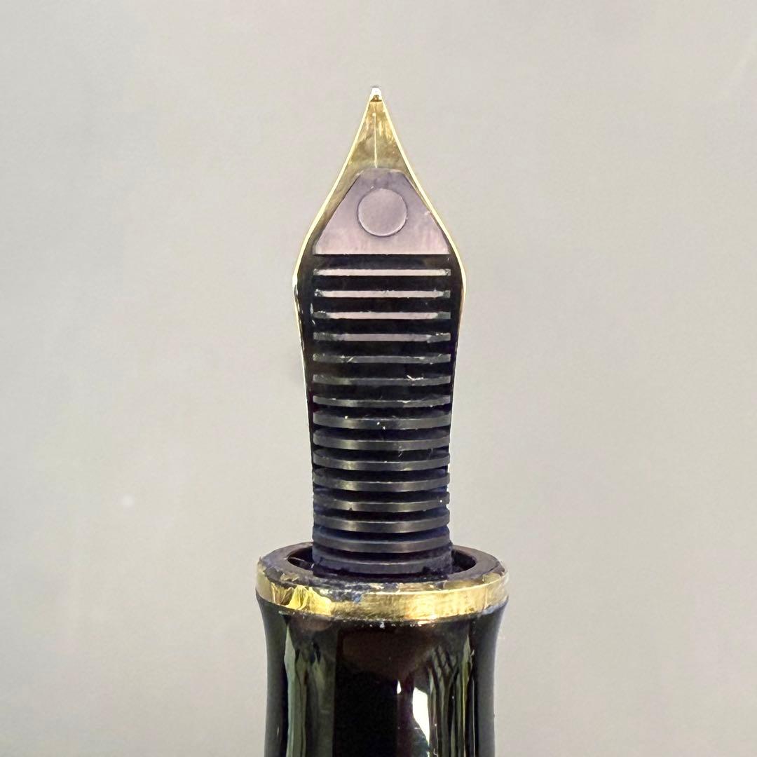 ペリカン 万年筆 黒 18C 750 スーベレーン 未確認