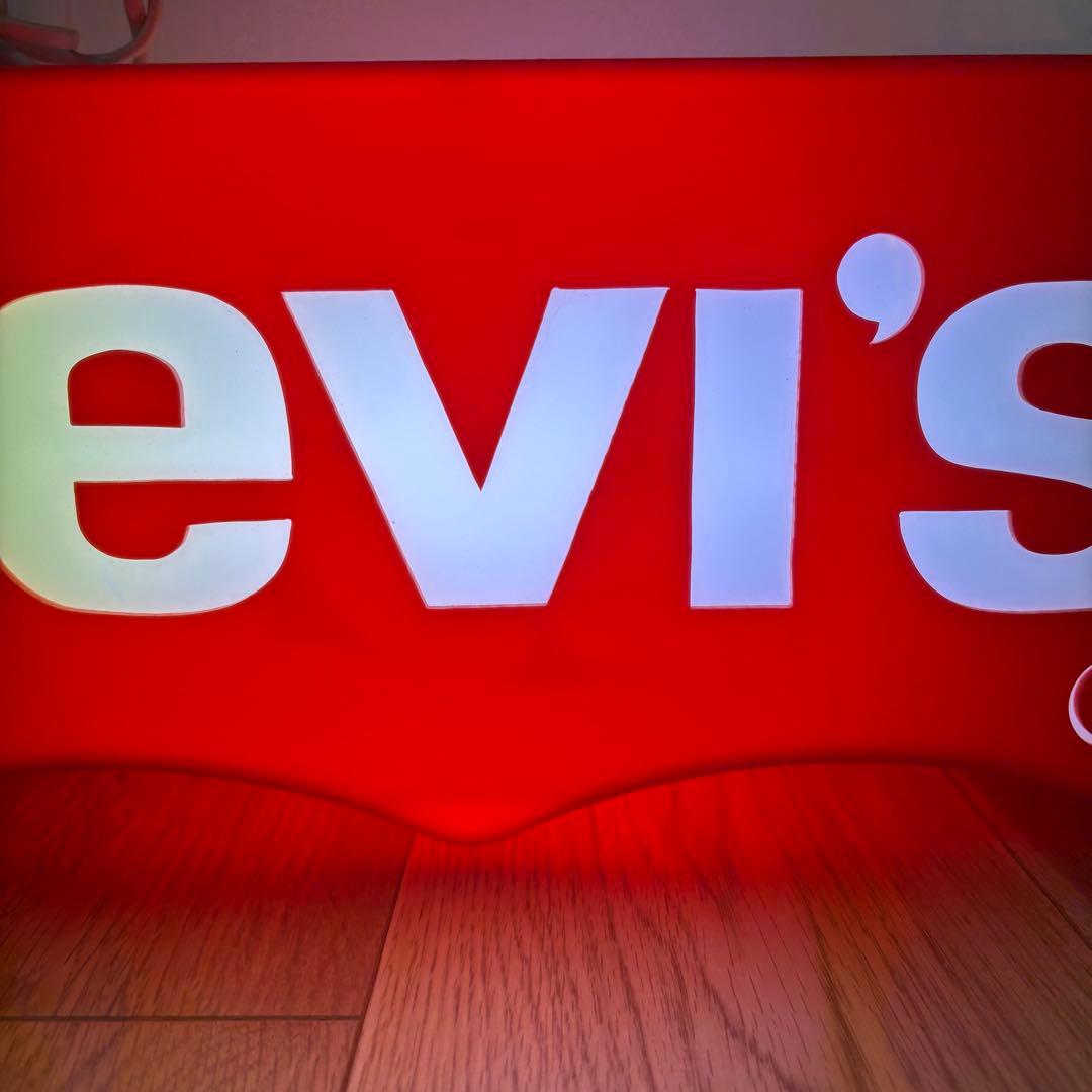 Levi's リーバイス　ネオンサイン　看板　ディスプレイ