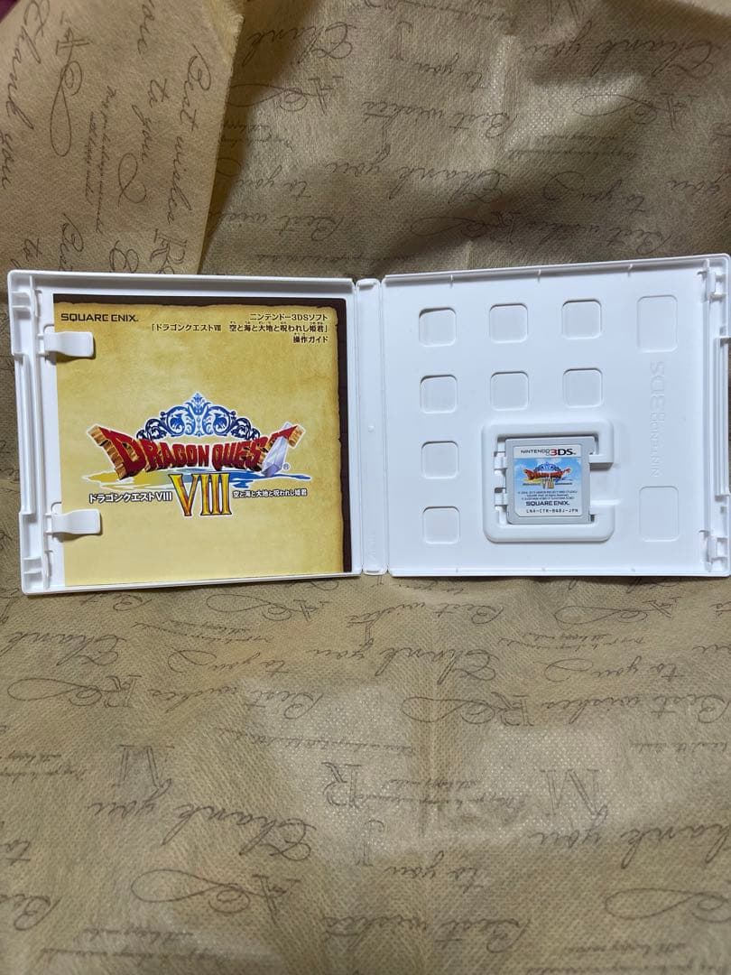 【美品】ドラクエ8 3DSソフト