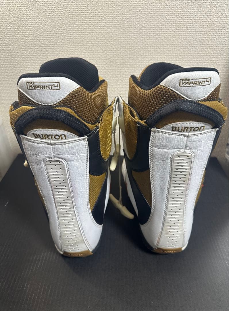 HOLIDAY スノーボード SALOMONバインディング　バートン25.5