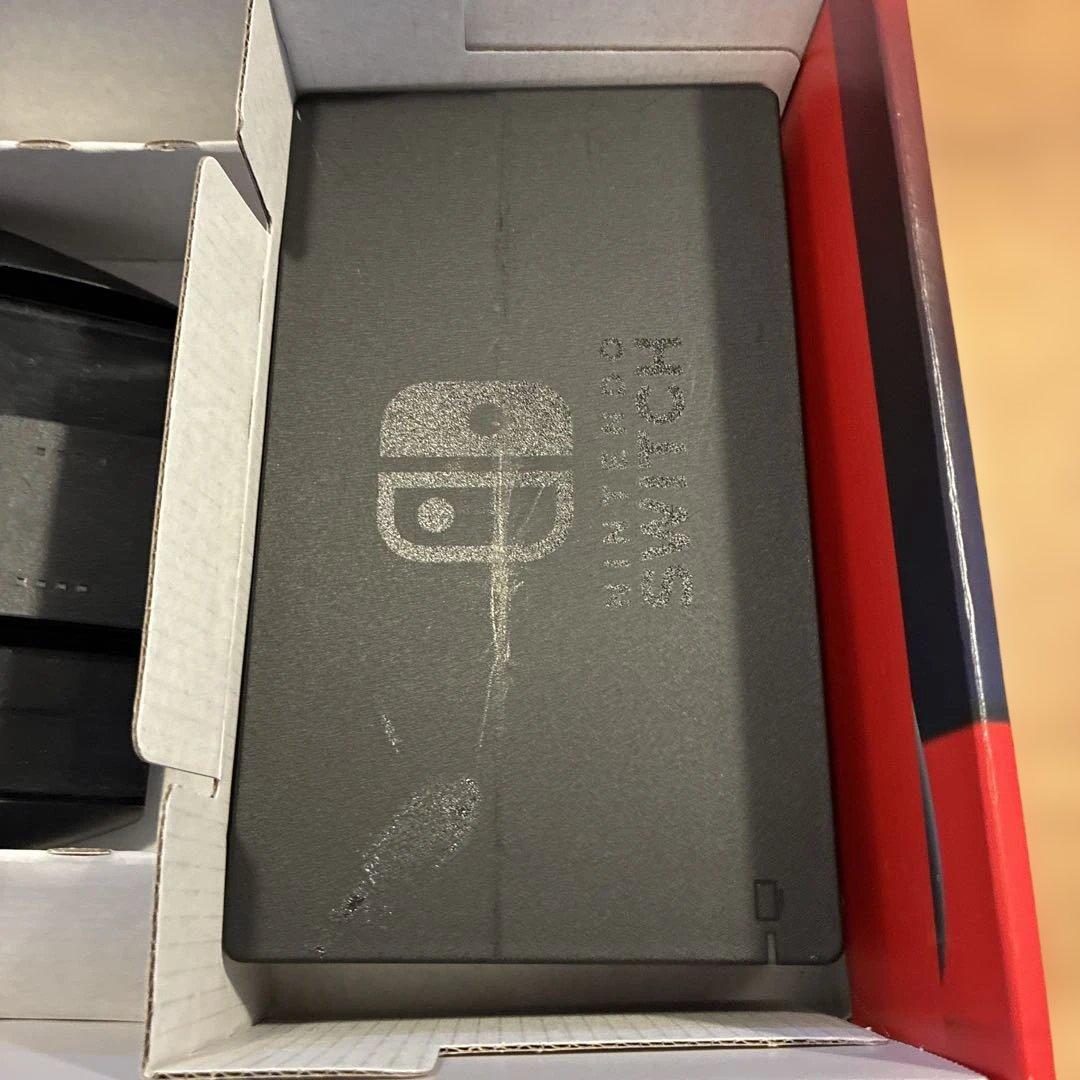 ゆ*ん様 Nintendo Switch 本体　プロコン