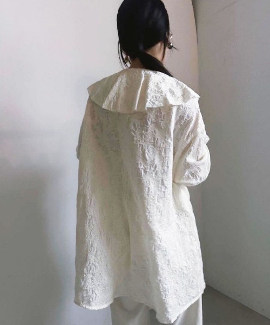 2WAY EMBROIDERY RUFFLE BLOUSE アイボリー