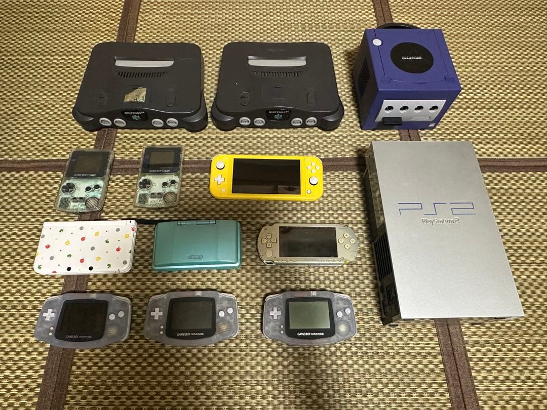 お*ち様 ゲーム機とカセット、アニメDVDのセット