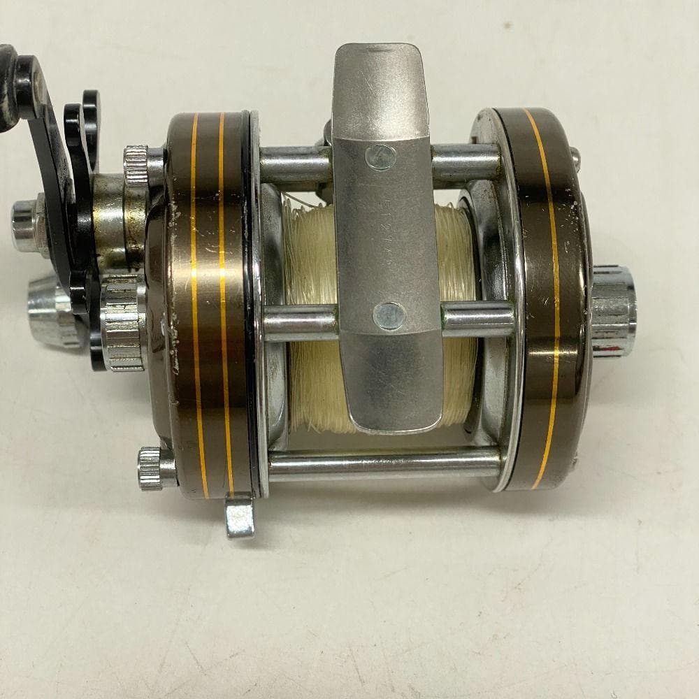 Daiwa ダイワ ミリオネア 5H リール