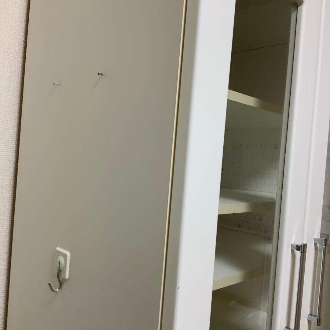 食器戸棚